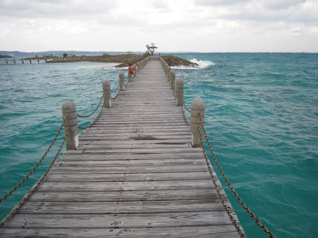波よ。私が通るまでは大人しくしていておくれ。