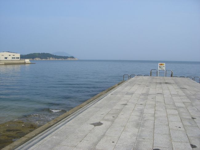 うみー☆☆<br /><br />けっこう綺麗♪<br /><br />でもちょっと水冷たかった。