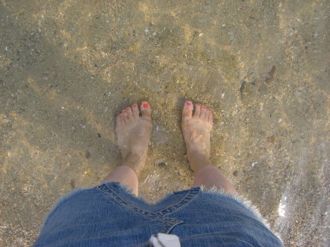 足だけ！<br /><br />水透明〜♪♪