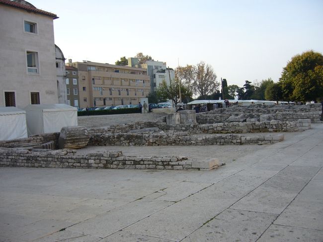 ローマ時代の広場・フォーラム。<br /><br />このフォーラムは、BC１世紀からAD３世紀にかけて<br />造られたようです。