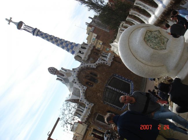 お菓子の家のような<br />かわいらしいお家。<br />こんな家に住んでたら<br />やなことつらいことがあっても<br />家に帰ってきたら楽しくなりそう〜ｗ