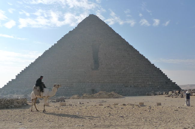 メンカウラー王のピラミッド