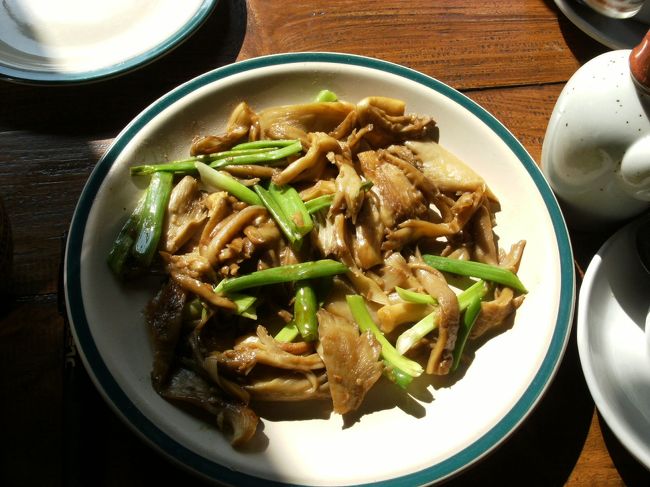 <br />　お肉の炒め物・・