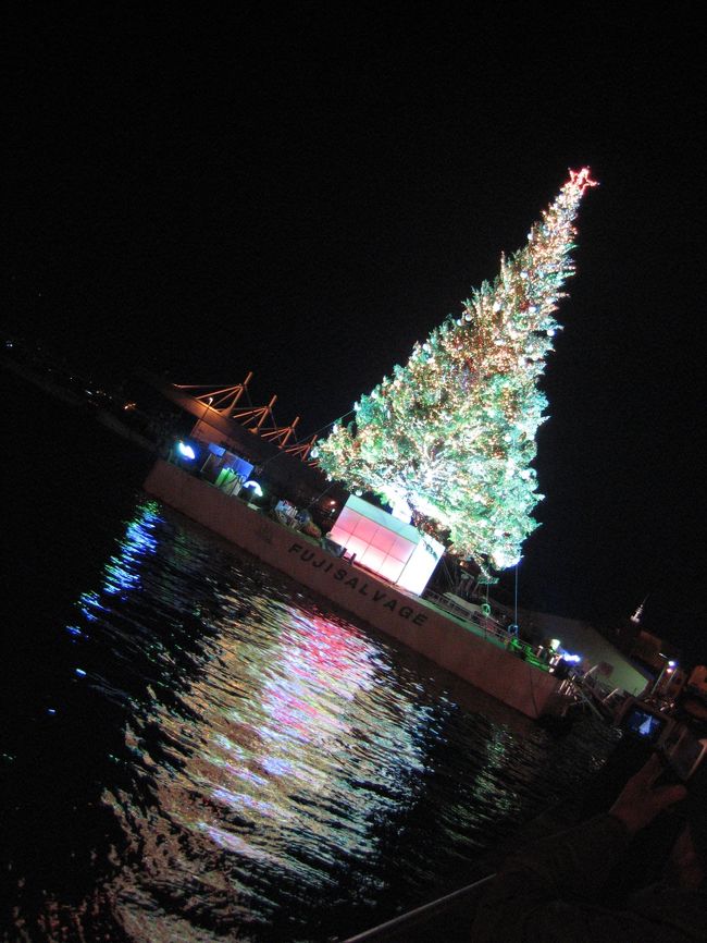 夜遅くまで点灯されています。