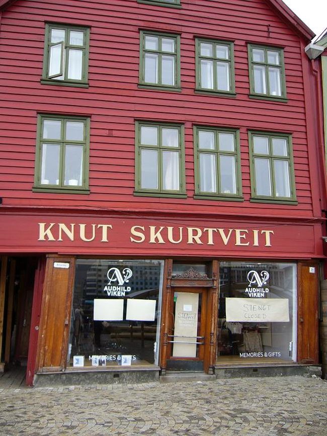 世界遺産？<br /><br />歪みすぎてお店閉店・・・