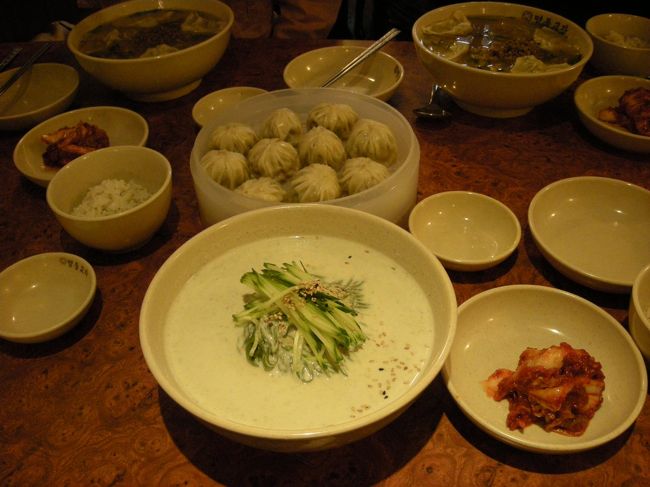 ＜ククス＞<br />ミョンドンのククス。<br />ククスもおいしいけど、ここの餃子がうまい。