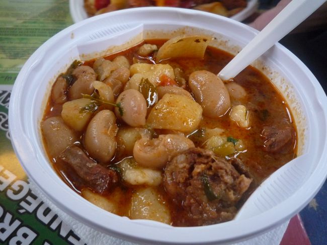 豆とジャガイモとニョッキのスープ