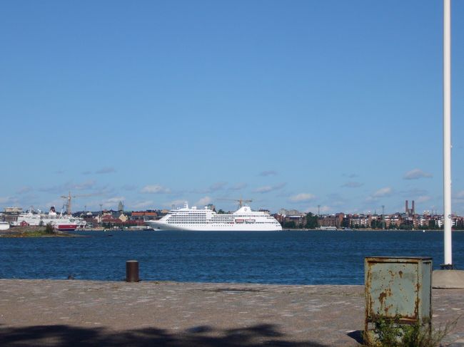 スオメンリンナを後にします