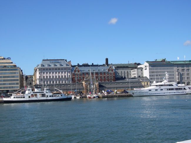 港へ戻って来ました