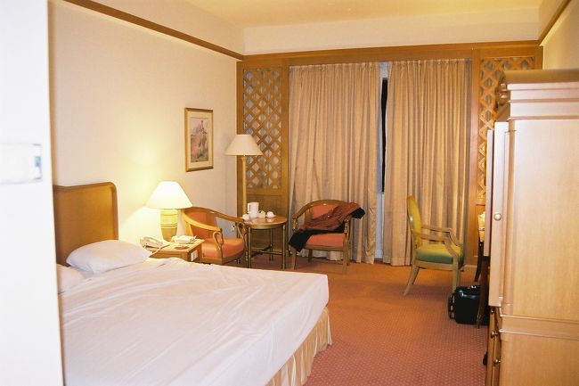 部屋はそこそこ綺麗。<br />