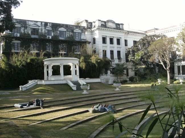 <br />　のんびりくつろいでいる・・