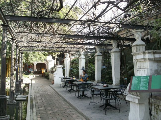 <br />　邸内の様子・・・