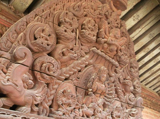 <br />　伝統的に木彫の技術が優れている・・