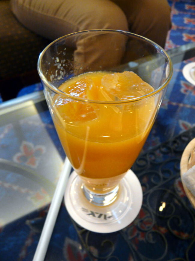 長男はオレンジジュース