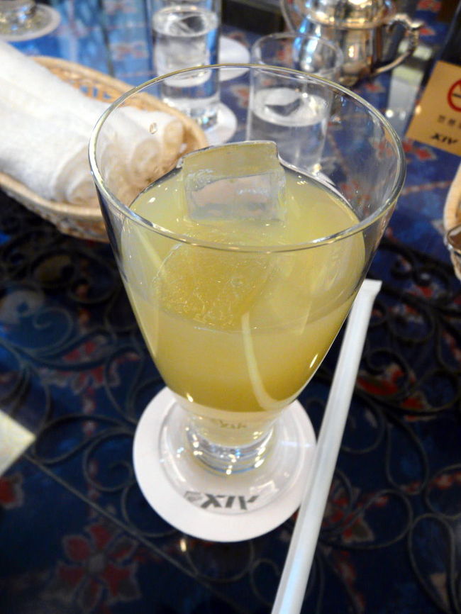 次男はアップルジュース