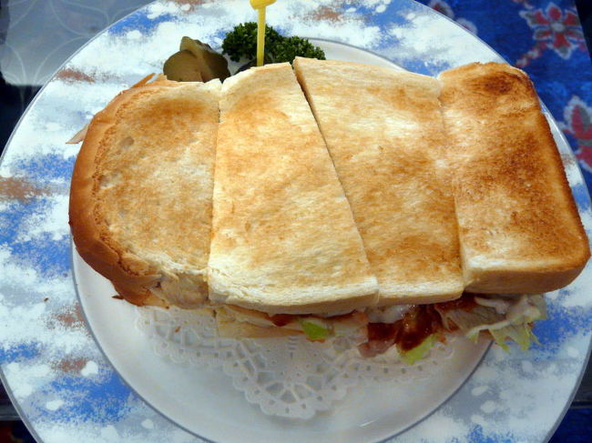 子供達はクラブハウスサンド ￥１，２６０−