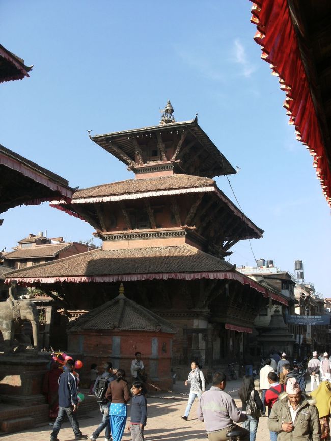 <br />　ここパタンは殆どがネワール人だという。<br /><br />　ビゼ君の親戚も多いはずだ・・