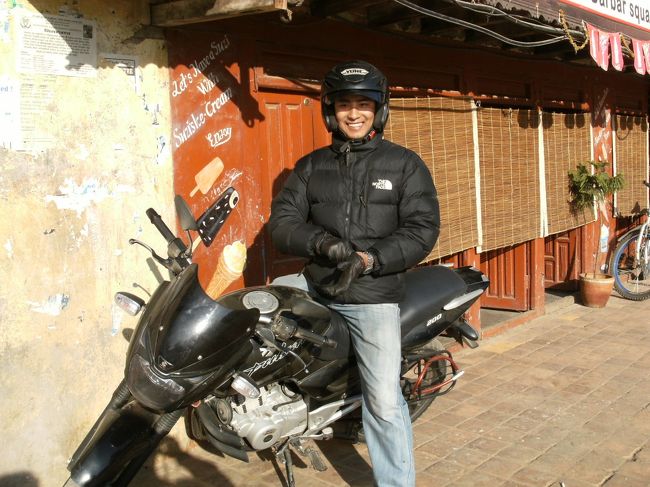 <br />　さてこれから彼の愛車に乗って、カトマンドゥ市内まで戻るか・・・<br /><br /><br />　