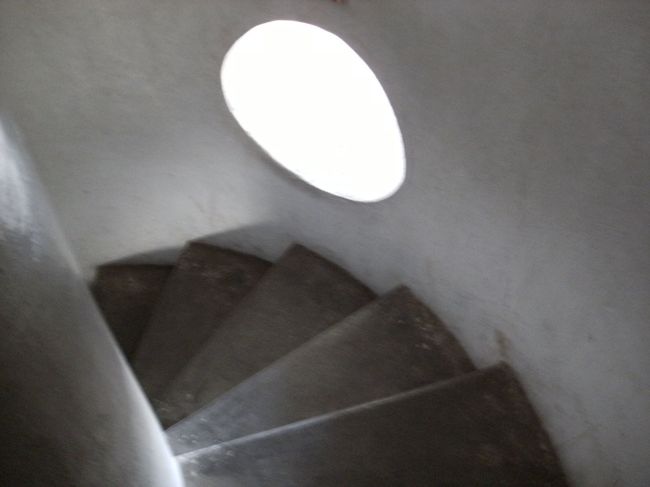 <br />　このような螺旋階段だった・・・