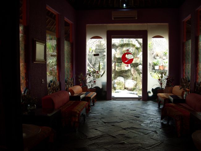 4日目。<br />昨日のガイドさんおすすめの・・・どんだけガイド頼ってるんだ（笑）<br /><br />エステとスパ2時間コースで4000円くらい。意外と高い＞＜