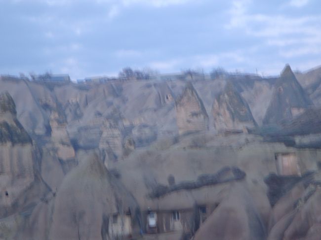 あらあら、なんだか霧がでてきたよー、朝食前に写真とればよかった。