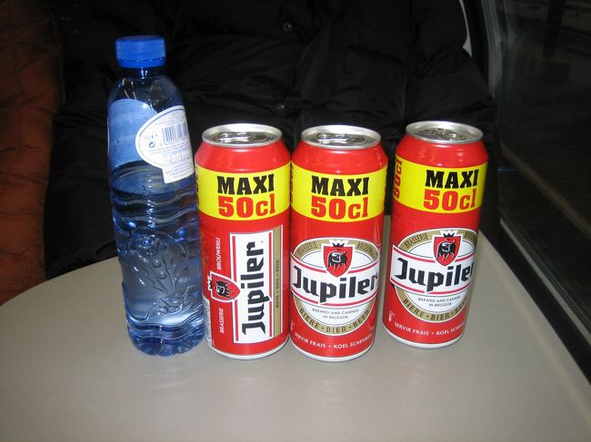 駅の自販で安いので思わず買ってしまいました。<br />はい、ひとりだけ飲めない人がいました。