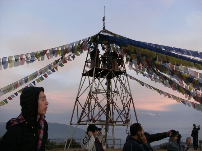 <br />　丘の上にはこんな展望タワーも<br /><br />　