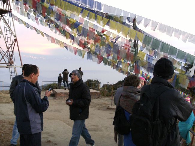 <br />　丘の上で・・