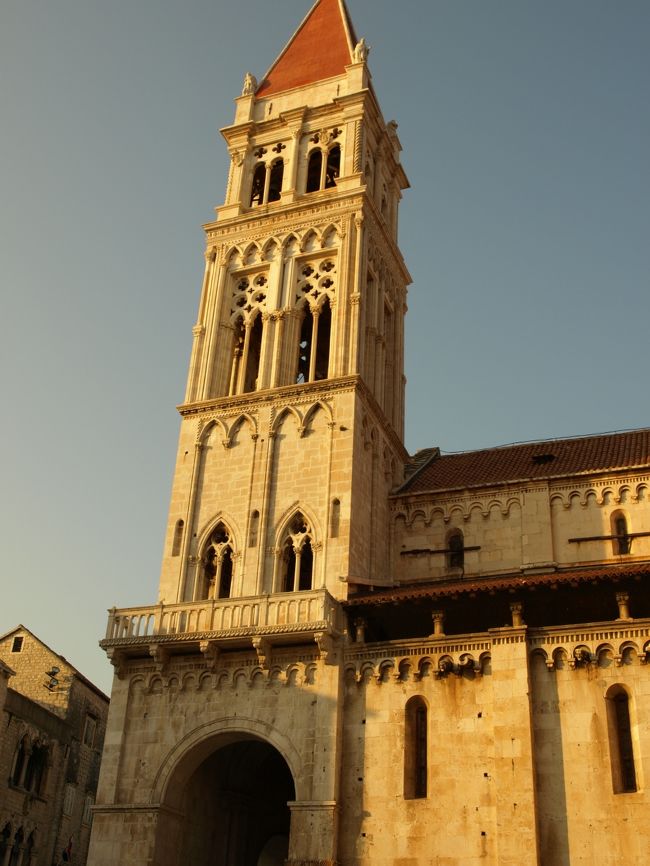 聖ロヴロ大聖堂。<br /><br />トロギールの中の代表的な聖堂です。