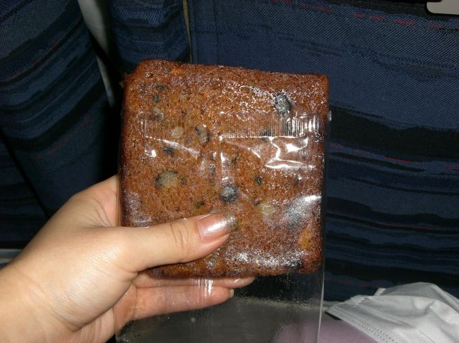 軽食。<br />ニンジンケーキでしょうか？