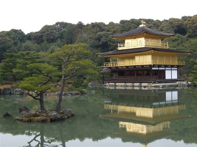 タクシー観光（3時間ｺｰｽ）<br /><br />金閣寺<br /><br />美しい庭園です♪