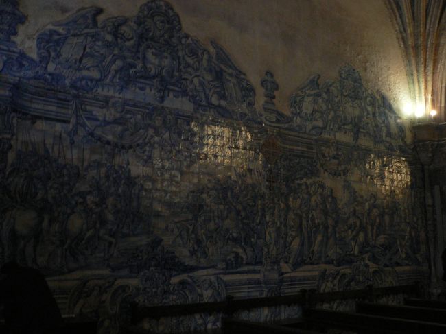 見事な壁面のアズレージュ