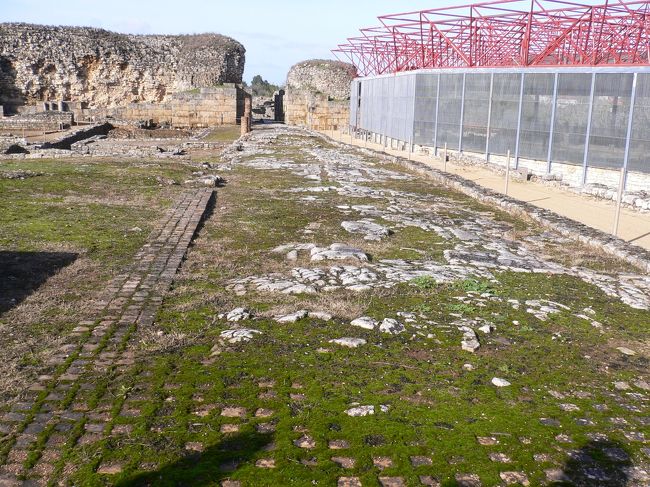 コニンブリガの遺跡<br />リスボン方面に向かう昔の街道跡