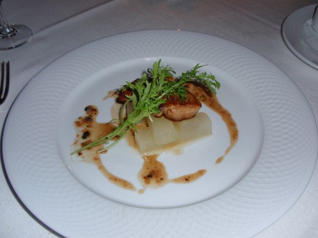前菜２品目。フォアグラのソテーが美味でした♪
