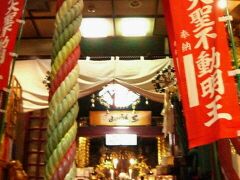 用事を済ませて仙台駅へ夕方戻る。
帰りの電車まで時間があるので仙臺四郎安置の場所へ。

「三瀧山不動院」