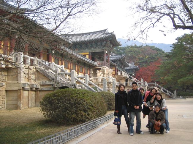 ＜仏国寺＞<br />仏国寺です。<br />韓国のお寺は彩がきれいです。