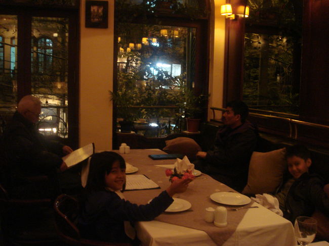 ちょっと私、熱かも。でも、パリスデリ大聖堂前店へ。モリモリ食う！