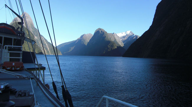 ミルフォードサウンド<br />もうすぐドックに到着です