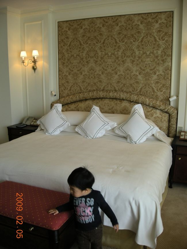 ベッドは柔らかすぎず、寝やすかった。