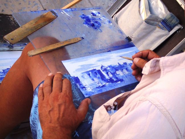 このおじさんに会いたかったんだぁ。<br />旅サラダで紹介されてた人。<br />ブルーだけでドブロの景色を描いてる。