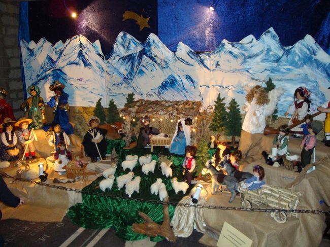大聖堂の内部にはこんなかわいらしい展示物も。これもクリスマス限定かな。