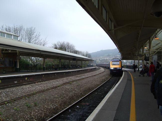 ブリストル経由でグロースターへ向かいます。