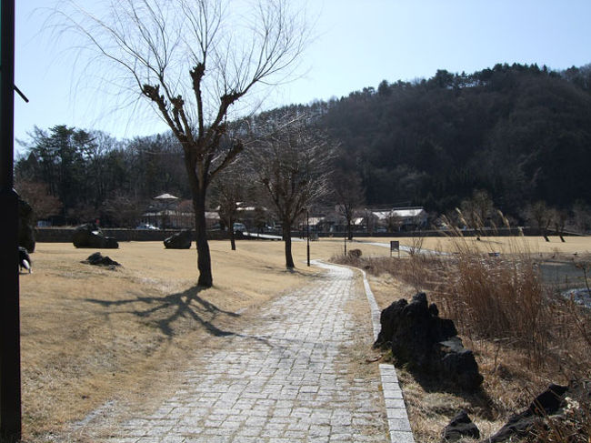 道の駅「かつやま」が見えてきました。