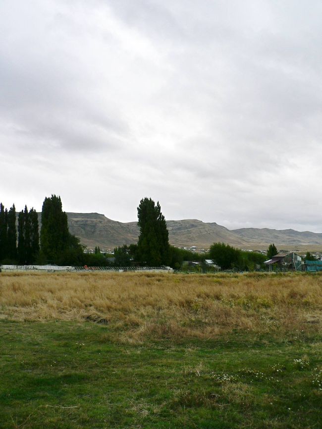 ニメス湖周辺の光景。