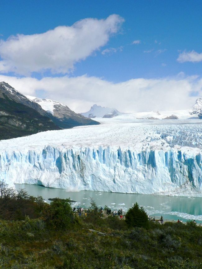 雄大なペリト・モレノ氷河。