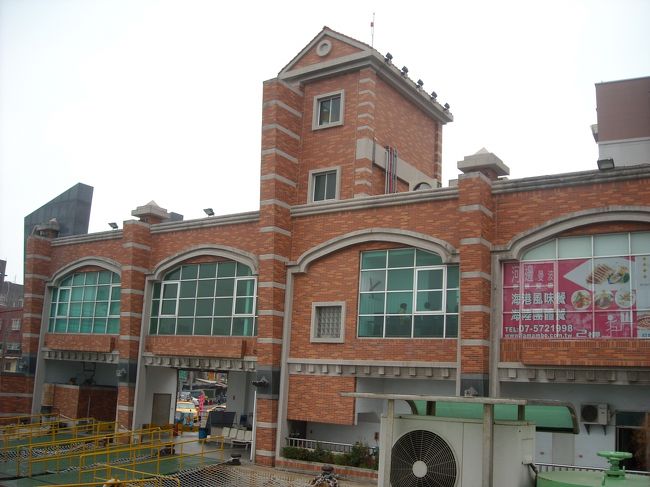 船の着場です。<br />ここは、海鮮料理が安く食べれて、景色がきれいなんでけど、私的にはそそられなかった。。