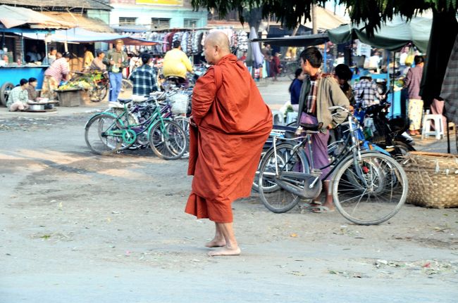 ０８：１５〜０９：１０　　ザガインの丘の見学