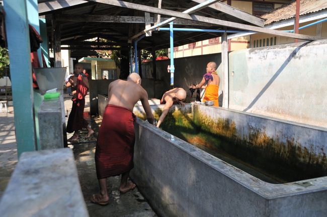 お坊さんには、上より三蔵法師、二蔵法師、一蔵法師がいる