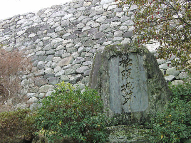 次は松阪城址へ。