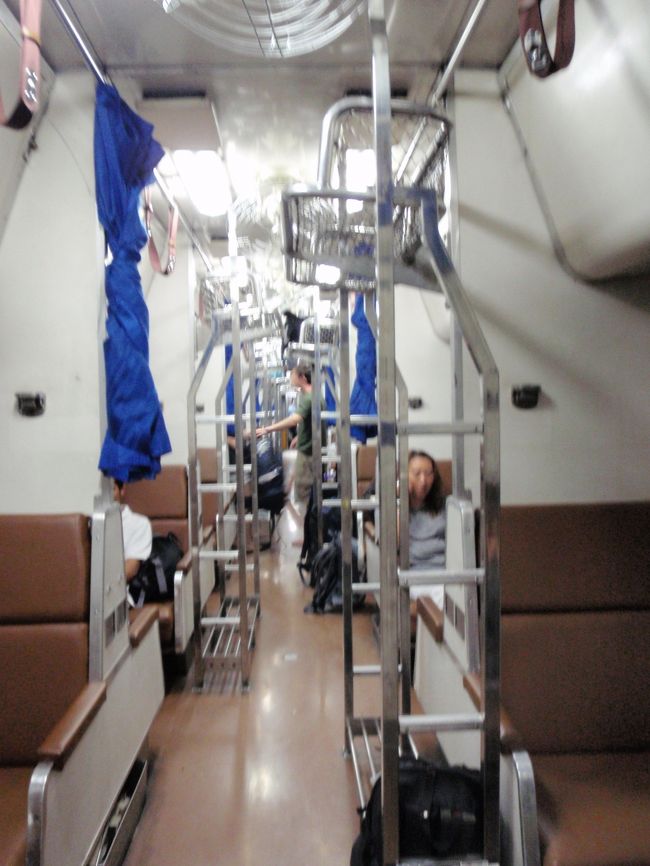 寝台を予約したはずなんだけど椅子だよ〜！？